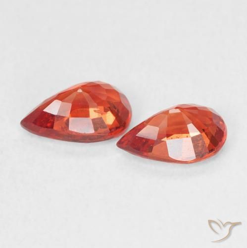Gemas de Zafiro Rojo medio natural de 1.10 ct, En forma de pera, VVS-VS