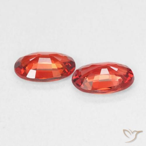 Gemas de Zafiro Rojo intenso natural de 0.94 ct, Ovalada, VVS-VS