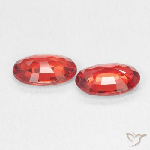 Gemas de Zafiro Rojo claro natural de 0.94 ct, Ovalada, VVS