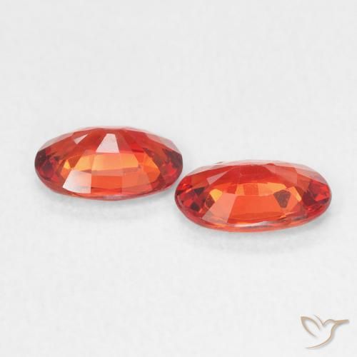 Gemas de Zafiro Rojo intenso natural de 0.96 ct, Ovalada, VVS-VS
