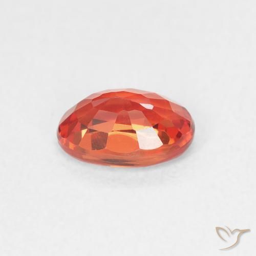 Zafiro Rojo intenso natural de 0.67 ct, Ovalada, VVS