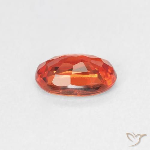 Zafiro Rojo carmesí claro natural de 0.65 ct, Ovalada, VVS