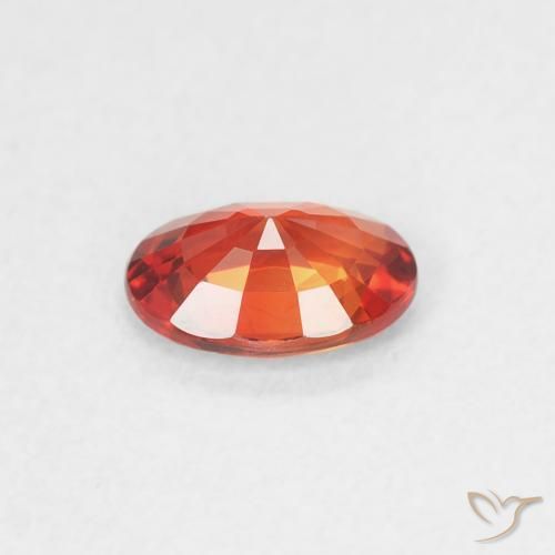 Zafiro Rojo medio natural de 0.51 ct, Ovalada, VVS