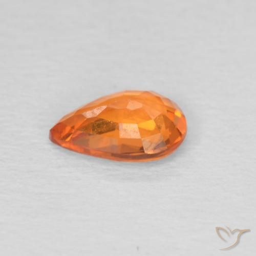 Zafiro Naranja claro natural de 0.69 ct, En forma de pera, VS