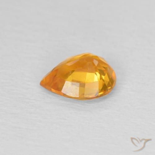 Zafiro Dorado naranja natural de 0.70 ct, En forma de pera, VS
