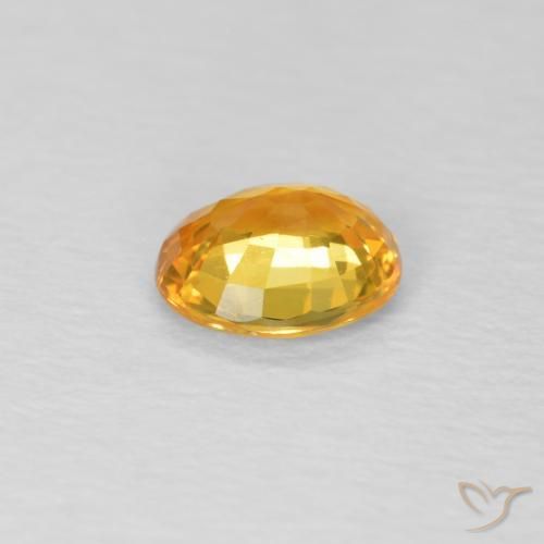 Zafiro Dorado naranja natural de 0.45 ct, Ovalada, VVS-VS