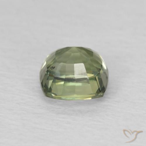 Zafiro Verde muy claro natural de 0.64 ct, Forma Cojín, VS