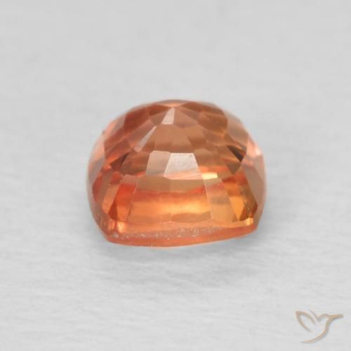 Zafiro Roja Anaranjada natural de 0.74 ct, Forma Cojín, VVS