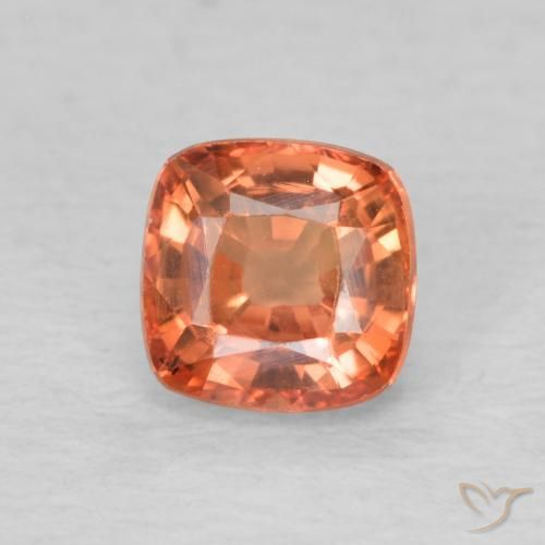 0.65ct Natural Rojo medio Zafiro, Forma Cojín, VVS