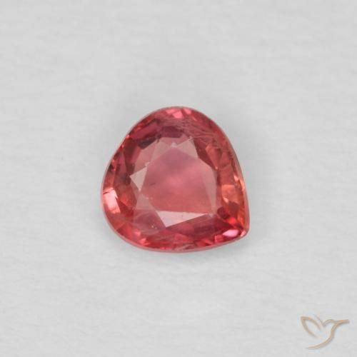 Zafiro Rojo medio natural de 0.44 ct, En forma de pera, VS