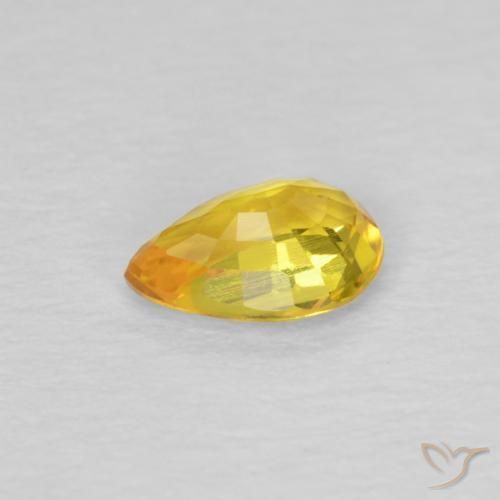 Zafiro Dorado natural de 0.48 ct, En forma de pera, VVS-VS