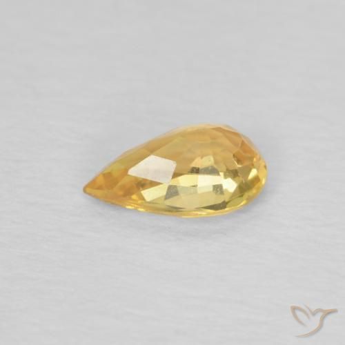 Zafiro Dorado-naranja claro natural de 0.45 ct, En forma de pera, VVS