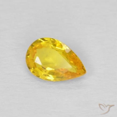 Zafiro Dorado amarillento natural de 0.46 ct, En forma de pera, VS