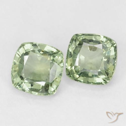 Gemas de Zafiro Verde claro natural de 1.39 ct, Forma Cojín, VVS-VS