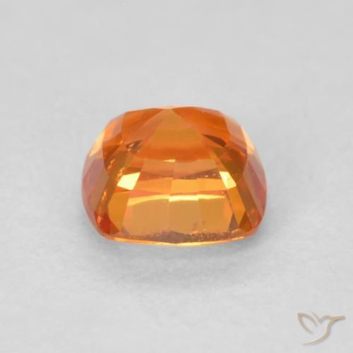 Zafiro Naranja claro natural de 0.69 ct, Forma Cojín, VVS-VS