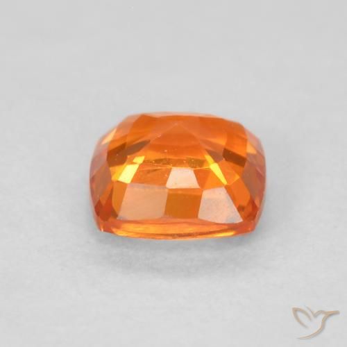 Zafiro Naranja medio natural de 0.61 ct, Forma Cojín, VVS