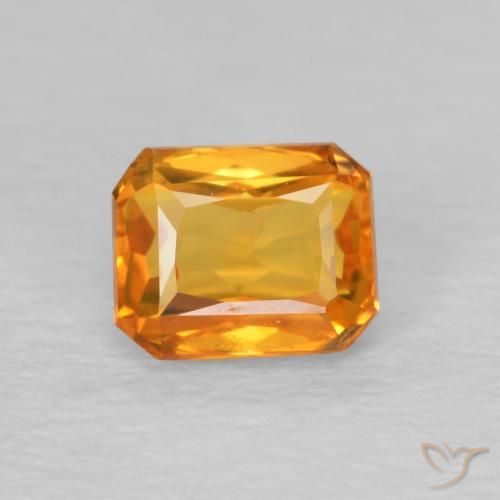 0.68ct Natural Naranja medio Zafiro, corte esmeralda, VS
