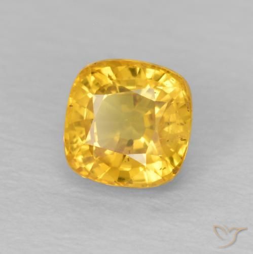 Zafiro Dorado medio natural de 0.72 ct, Forma Cojín, VS
