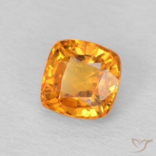 Zafiro Naranja claro natural de 0.61 ct, Forma Cojín, VVS