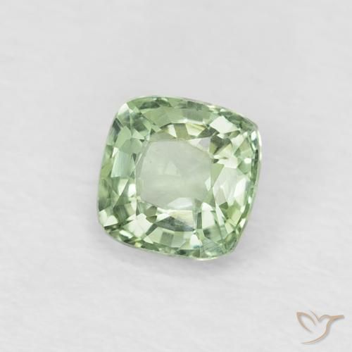 Zafiro Verde muy claro natural de 0.48 ct, Forma Cojín, VVS