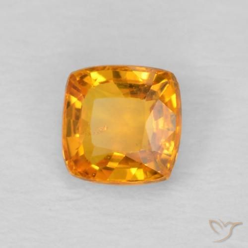 Zafiro Dorado naranja natural de 0.60 ct, Forma Cojín, VS