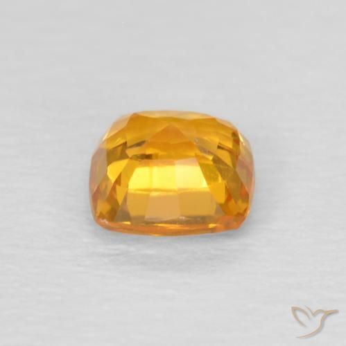 Zafiro Dorado naranja natural de 0.60 ct, Forma Cojín, VS