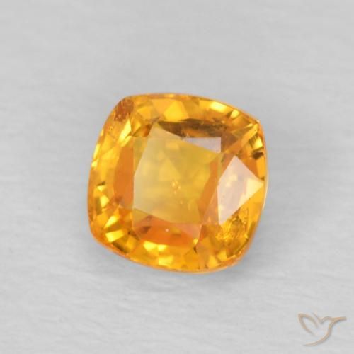 Zafiro Naranja medio natural de 0.70 ct, Forma Cojín, VS