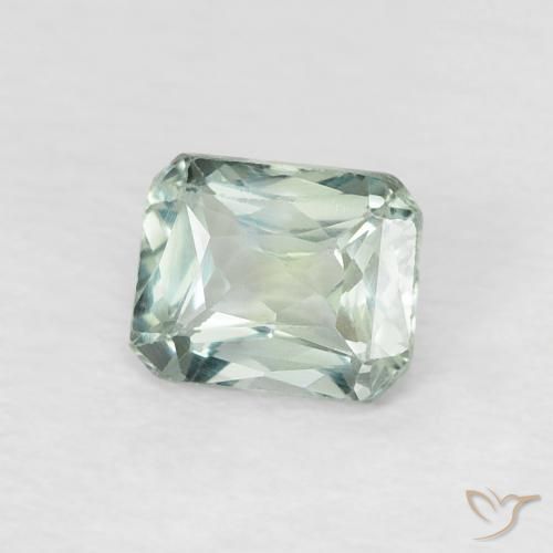 Zafiro Verde pálido natural de 0.60 ct, Corte Octágono / Esmeralda, VVS-VS