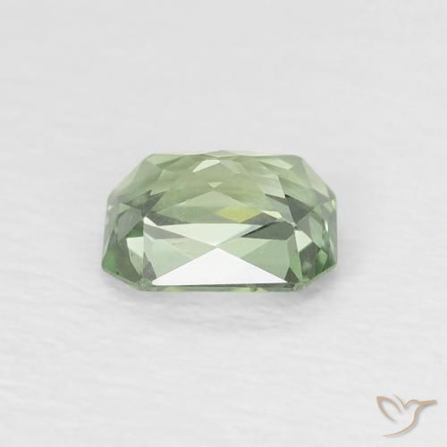 Zafiro Medium Light Green natural de 0.56 ct, Corte Octágono / Esmeralda, VVS