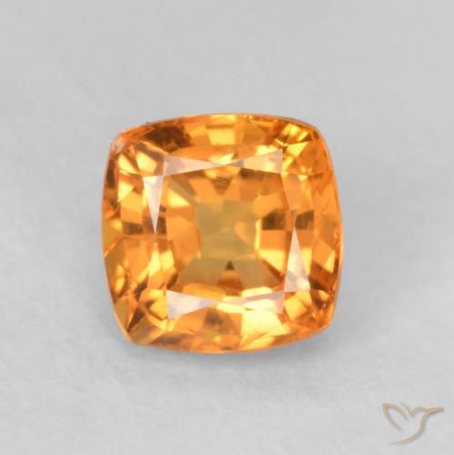 0.60ct Natural Naranja medio Zafiro, Forma Cojín, VVS-VS