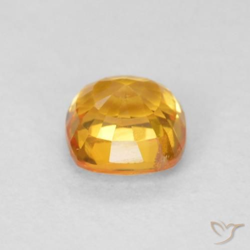 Zafiro Naranja medio natural de 0.68 ct, Forma Cojín, VVS
