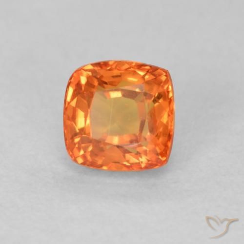 Zafiro Naranja claro natural de 0.64 ct, Forma Cojín, VVS