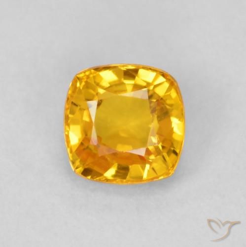 0.63ct Natural Dorado medio Zafiro, Forma Cojín, VVS