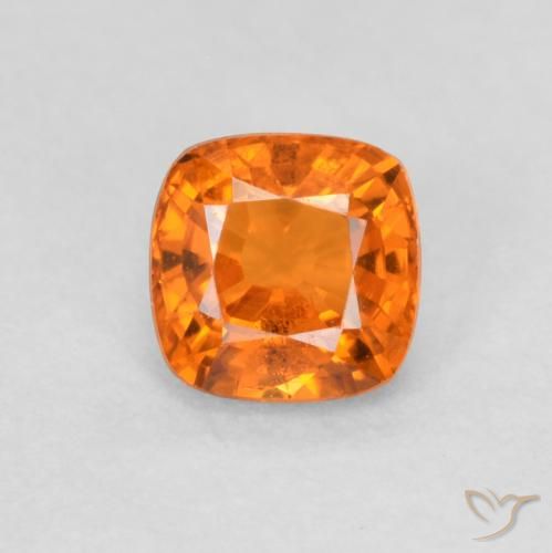 0.65ct Natural Naranja medio Zafiro, Forma Cojín, VS