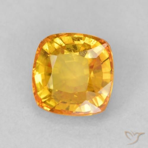 Zafiro Naranja medio natural de 0.68 ct, Forma Cojín, VS-SI