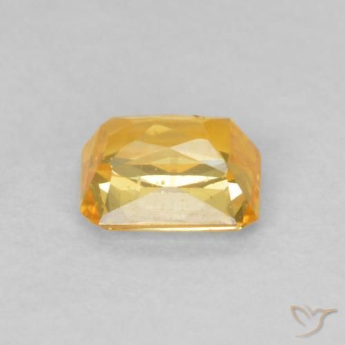 Zafiro Naranja dorado intenso natural de 0.59 ct, Corte Octágono / Esmeralda, VVS-VS