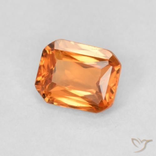 Zafiro Naranja medio natural de 0.53 ct, Corte Octágono / Esmeralda, VVS