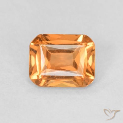 0.51ct Natural Naranja medio Zafiro, corte esmeralda, VVS-VS