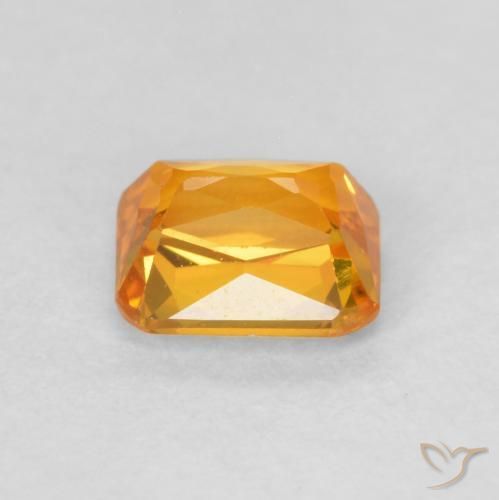 Zafiro Naranja albaricoque natural de 0.67 ct, Corte Octágono / Esmeralda, VVS-VS