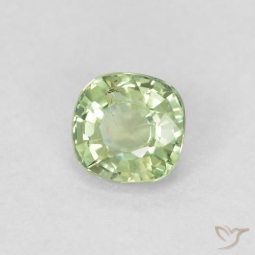 Zafiro Verde muy claro natural de 0.46 ct, Forma Cojín, VS