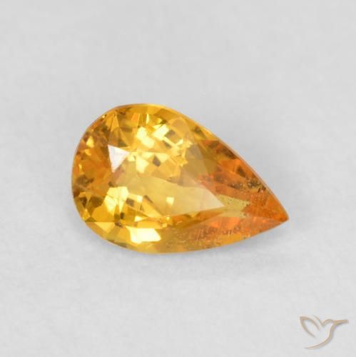 Zafiro Dorado naranja natural de 0.40 ct, En forma de pera, VS