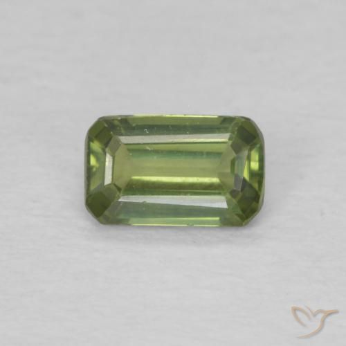 0.40ct Natural Verde cálido Zafiro, corte esmeralda, VS