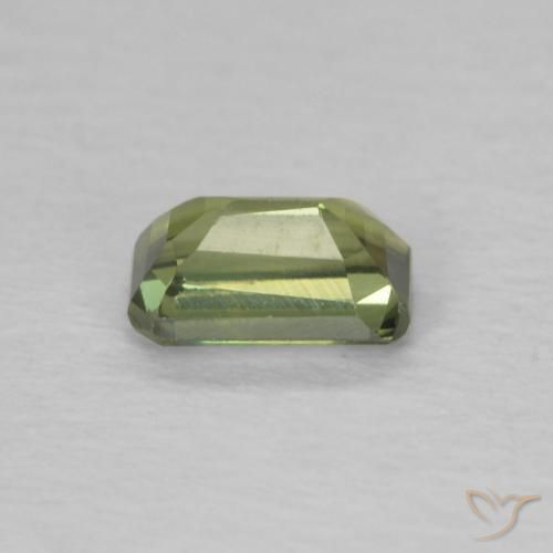 Zafiro Verde medio natural de 0.47 ct, Corte Octágono / Esmeralda, VS