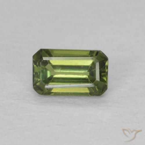 0.46ct Natural Verde cálido Zafiro, corte esmeralda, VVS