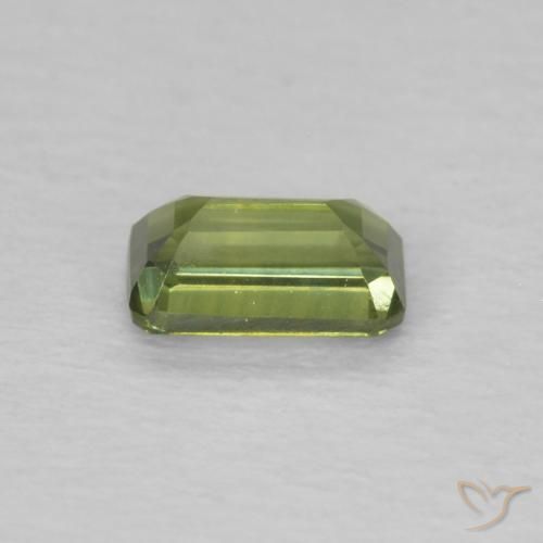 Zafiro Verde medio natural de 0.44 ct, Corte Octágono / Esmeralda, VVS