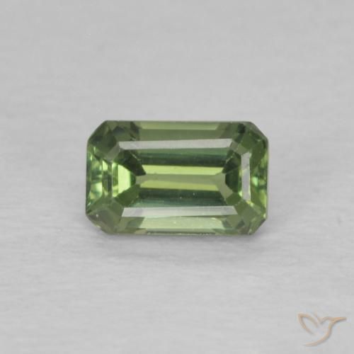 0.50ct Natural Verde medio Zafiro, corte esmeralda, VVS