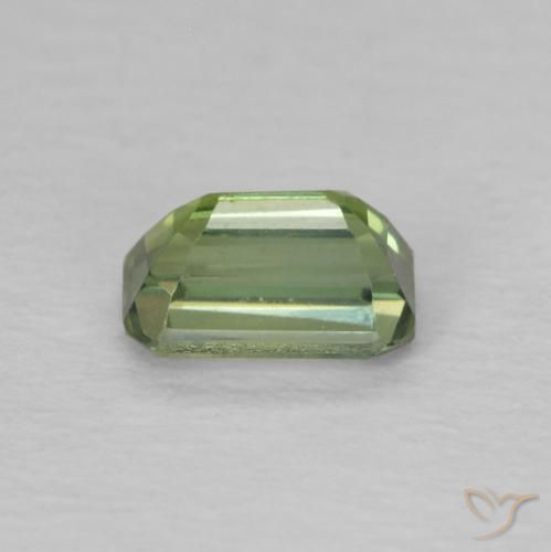 Zafiro Verde medio natural de 0.50 ct, Corte Octágono / Esmeralda, VVS