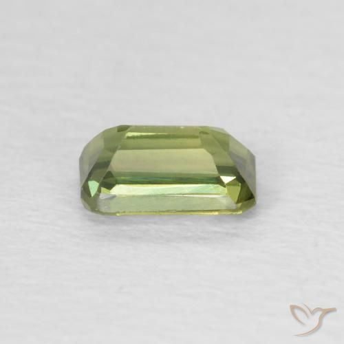 Zafiro Verde cálido natural de 0.46 ct, Corte Octágono / Esmeralda, VVS-VS