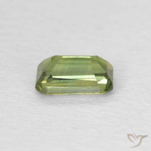 Zafiro Verde amarillento natural de 0.44 ct, Corte Octágono / Esmeralda, VVS-VS