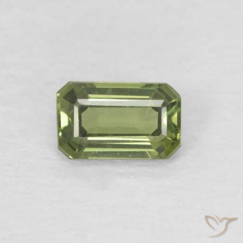 0.42ct Natural Verde oscuro Zafiro, corte esmeralda, VVS